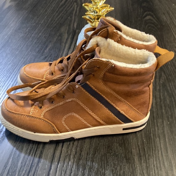 🍍STEVE MADDEN BOOTS🍍 - Picture 2 of 4